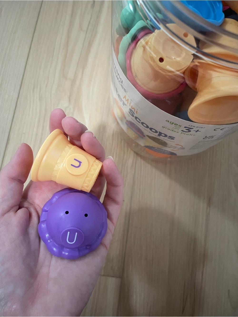 Learning Resources Mini Letter Scoops - Picture 3 of 4